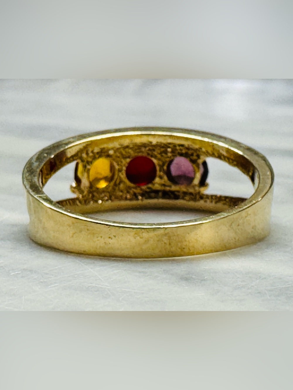 Vintage Gold Plated Three Stone Sample Ring | Size 7 | Y2K retro style - Picture 5 of 12